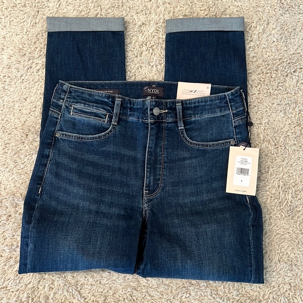 NYDJ NWT Girlfriend Jeans